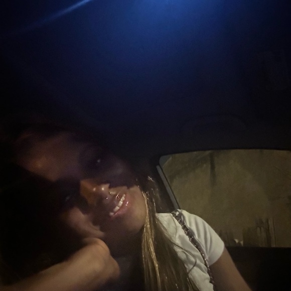 Meet your Posher, Alannah - Picture 2 of 2